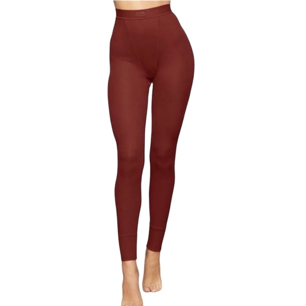 NWT SKIMS Burgundy Leggings